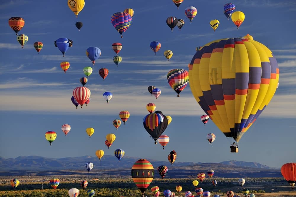 Emily's Entourage » Why do we love hot air balloons?